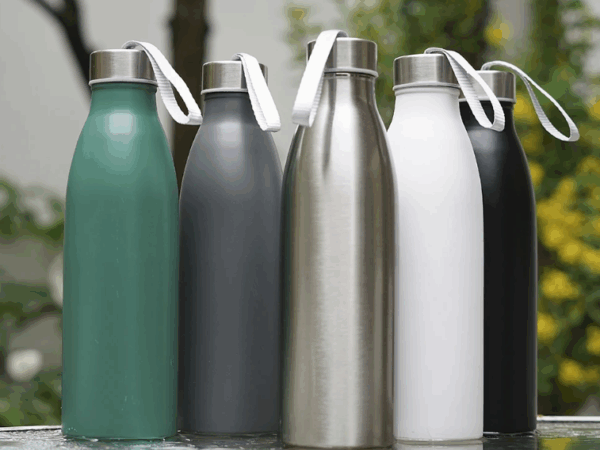 Por que investir em garrafas personalizadas pode fortalecer a cultura da sua empresa?